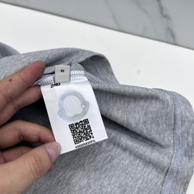 Moncler： новая модель весна-лето 2026 