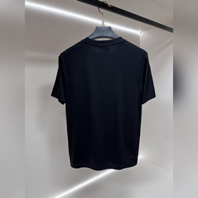 Moncler： новая весенняя коллекция — фу