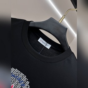 Moncler： новая весенняя коллекция — фу
