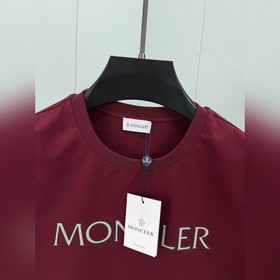 Moncler. Новая весенне-летняя коллекци