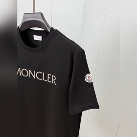 Moncler. Новая весенне-летняя коллекци