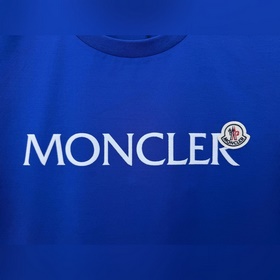 Moncler. Классическая весенне-летняя к