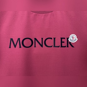 Moncler. Классическая весенне-летняя к