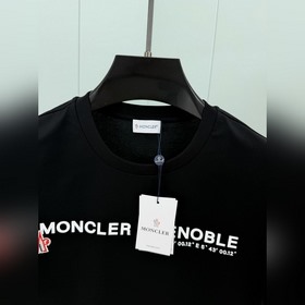 Moncler. Новая весенне-летняя коллекци