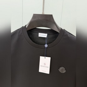 Moncler. Новая коллекция Moncler x AAP