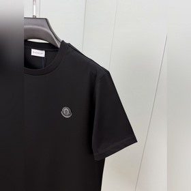 Moncler. Новая коллекция Moncler x AAP