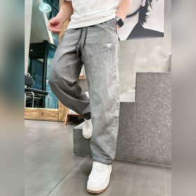 300  Prada： мужские брюки в стиле «с