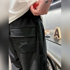 PRADA： хит сезона! Однотонные брюки в 