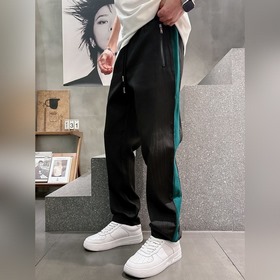 Мужские брюки Prada для отдыха — новей