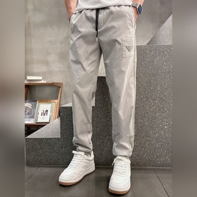PRADA： хит сезона! Однотонные брюки в 