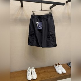 Новые рабочие шорты Prada весна-лето 2