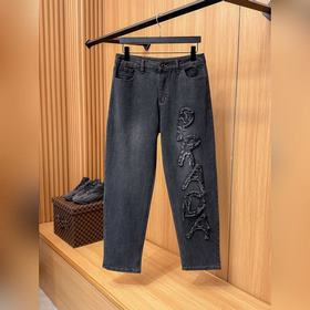 Новая коллекция Prada весна 2026 года：