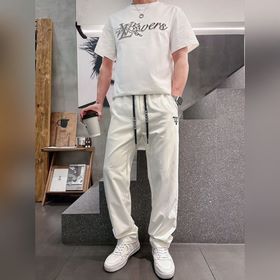 Prada： топовые модели — новые джинсы с