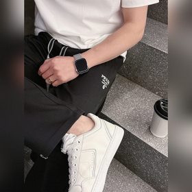 Prada： топовые модели — новые джинсы в