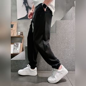Prada： топовые модели — новые джинсы с