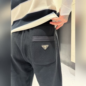 Prada： топовые модели — новые джинсы с