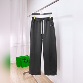 Новые брюки Prada 2026 в стиле кэжуал,