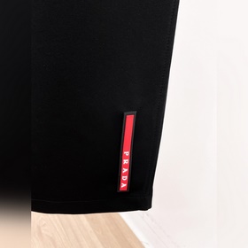 Новые брюки Prada 2026 в стиле кэжуал,