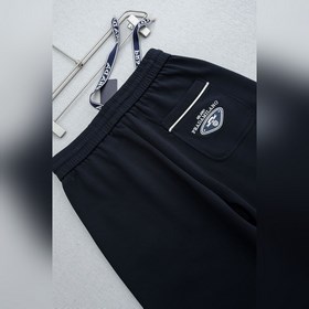 Prada 26FW： новейшая модель из смесово