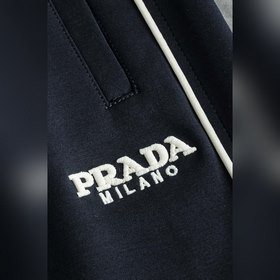 PRADA 26FW — новейшая модель из смесов