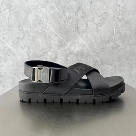 Артикул： YS002535 Prada,Prada — новые