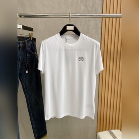 Prada： новая коллекция весна-лето 2026
