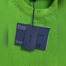 Футболка PRADA с круглым вырезом и тре