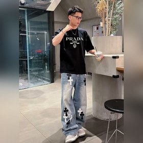 Новая модная футболка PRADA. Модель дл