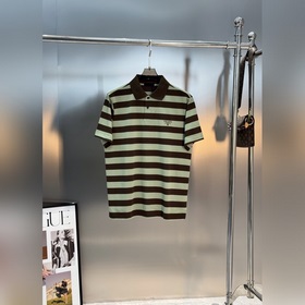 Новая поло-рубашка Prada с полосатым в