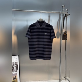 Новая поло-рубашка Prada с полосатым в