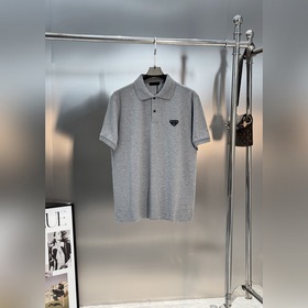 Новая модель поло от Prada, рекомендуе