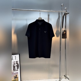 Новая модель поло от Prada, рекомендуе