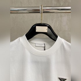 Prada 2026 SS： новая коллекция весна-л