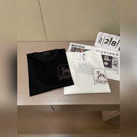 Футболка с коротким рукавом и принтом 