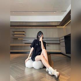 Футболка PRADA с круглым вырезом и к