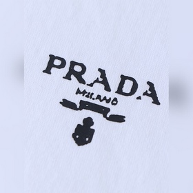 Футболка PRADA с круглым вырезом и кор