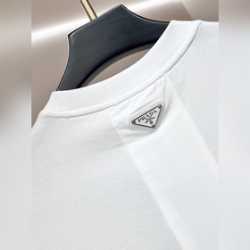 Prada представляет новую осеннюю колле