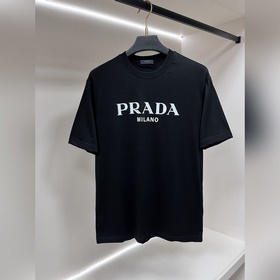 Prada представляет новую осеннюю колле