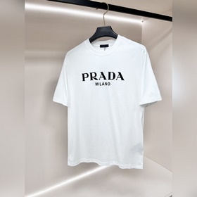 Prada представляет новую осеннюю колле