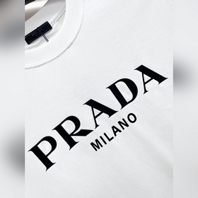 Prada представляет новую осеннюю колле
