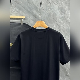 Новинка весна-лето 2026 от Prada： футб