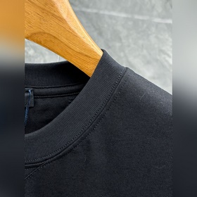 Новинка весна-лето 2026 от Prada： футб