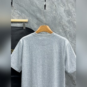 Новинка весна-лето 2026 от Prada： футб