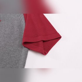 Трикотажная футболка PRADA с круглым в
