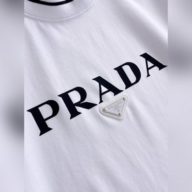 Prada： новая коллекция весна-лето 2026