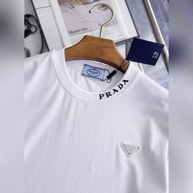 Prada： новая коллекция весна-лето 2026