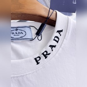 Prada： новая коллекция весна-лето 2026