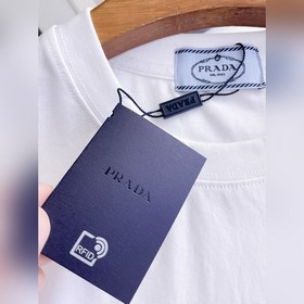 Prada： новая коллекция весна-лето 2026