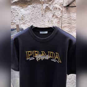 Prada 26： новая коллекция весна-лето —