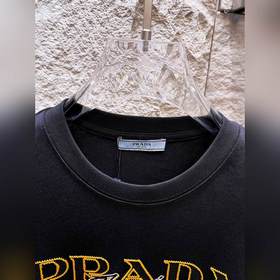 Prada 26： новая коллекция весна-лето —